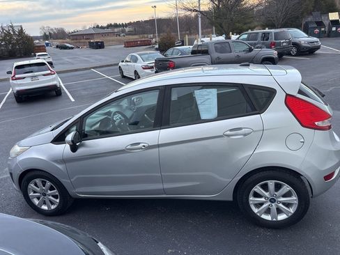 Used 2013 Ford Fiesta SE image 8