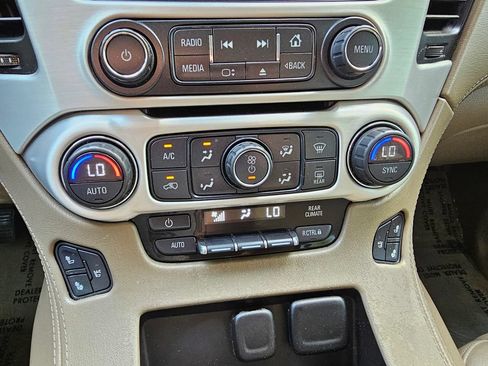Used 2015 GMC Yukon SLT w/ Open Road Package AWD/4WD image 30