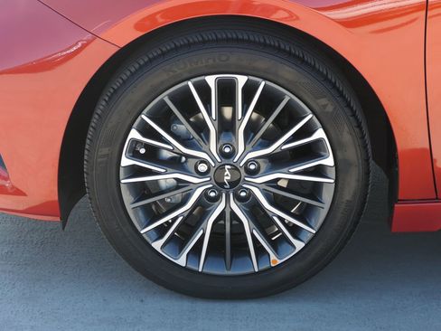 Used 2023 Kia Forte GT-Line w/ GT-Line Premium Package FWD image 11