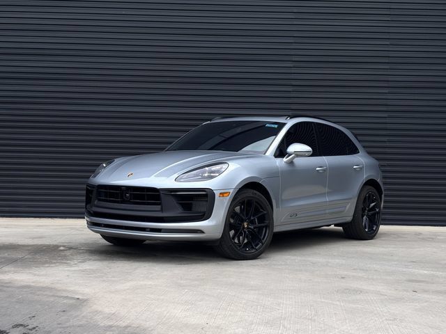 Certified 2026 Porsche Macan GTS AWD/4WD image 1