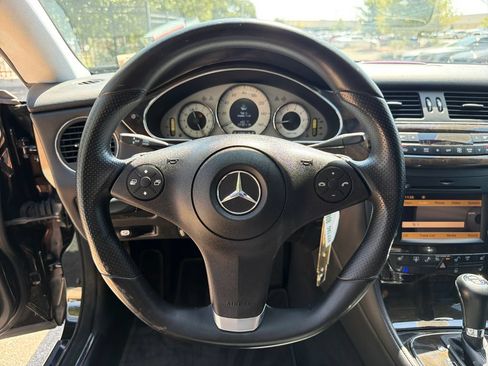 Used 2011 Mercedes-Benz CLS 550 image 21