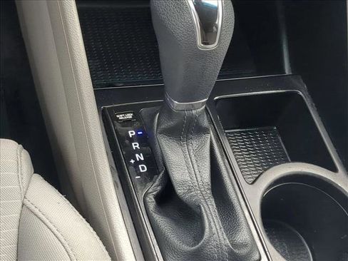 Used 2019 Hyundai Tucson SE image 12