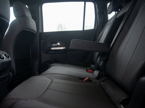 Certified 2025 Mercedes-Benz GLB 250 4MATIC image 27