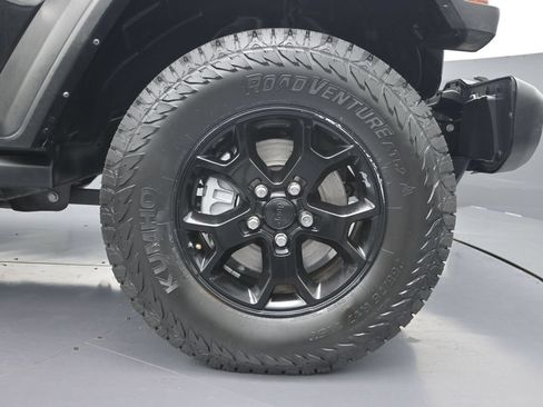 Used 2021 Jeep Wrangler Unlimited Sport AWD/4WD image 9
