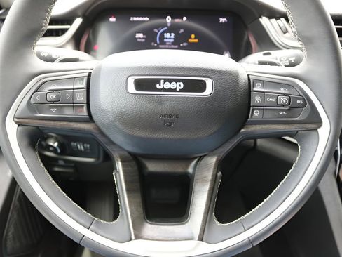 Used 2023 Jeep Grand Cherokee L Limited w/ Black Appearance Package RWD image 22