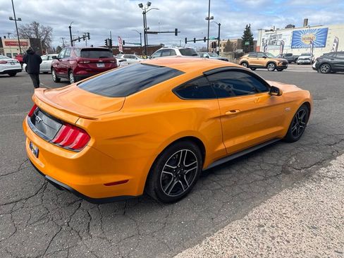 Used 2018 Ford Mustang GT RWD image 8