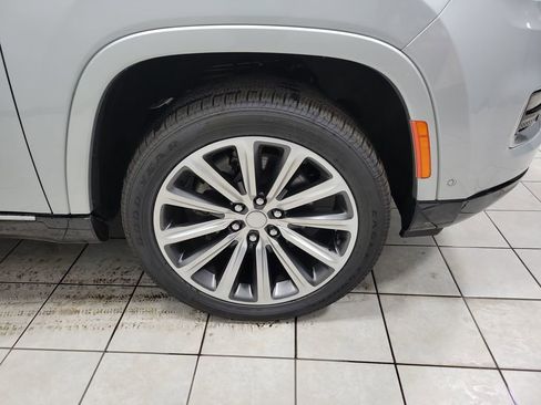 Used 2022 Jeep Grand Wagoneer Series II w/ Convenience Group III image 92