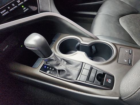 Used 2024 Toyota Camry XSE image 20