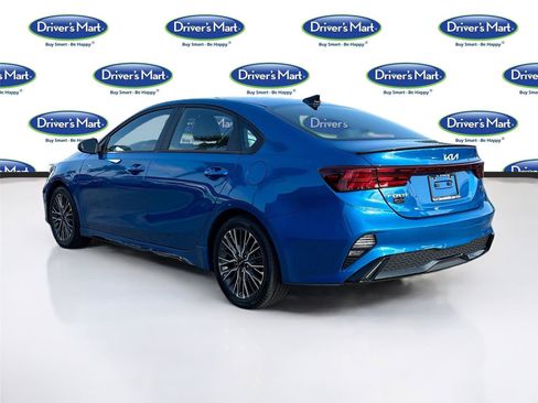 Used 2023 Kia Forte GT-Line w/ GT-Line Technology Package FWD image 5