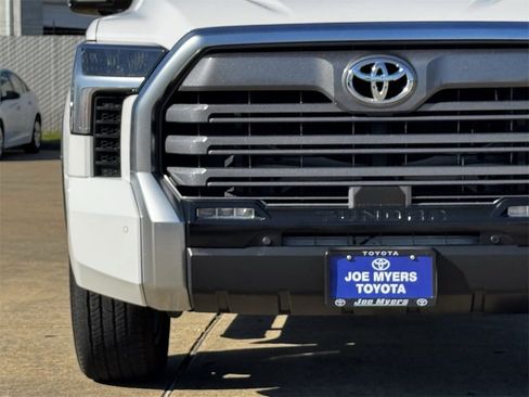 Used 2022 Toyota Tundra Limited image 6