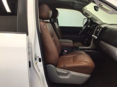 Used 2012 Toyota Tundra 2WD CrewMax w/ Tow Pkg image 15