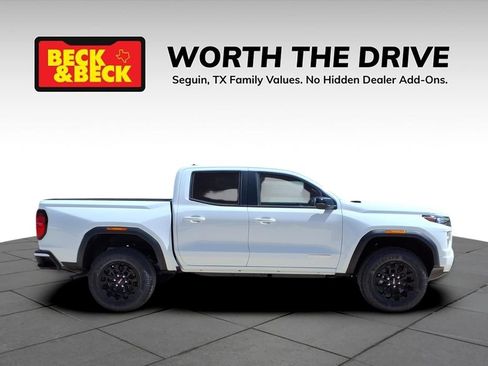 New 2026 GMC Canyon Elevation image 4