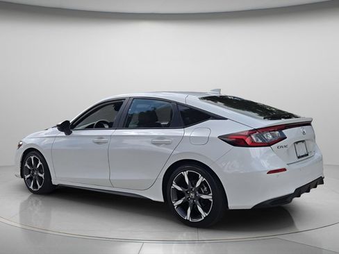 Used 2025 Honda Civic Sport Touring image 8