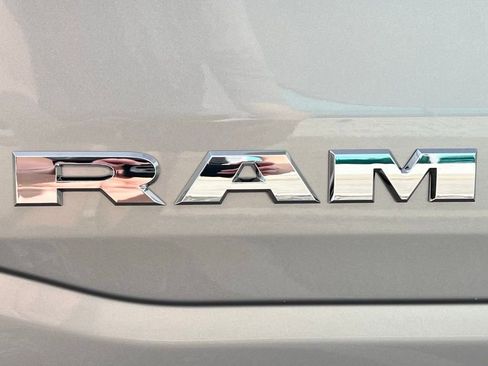 Used 2022 RAM 1500 Big Horn image 12