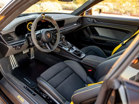 Used 2025 Porsche 911 GT3 RS image 11