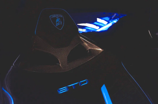 Used 2022 Lamborghini Huracan STO RWD image 63