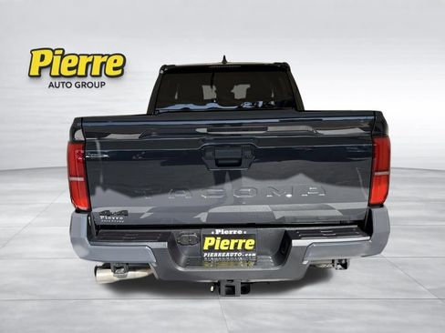 Used 2026 Toyota Tacoma TRD Off-Road AWD/4WD image 3