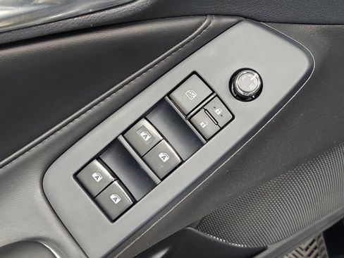 Used 2022 Toyota Avalon XLE image 18