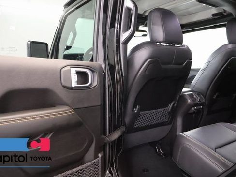 Used 2024 Jeep Gladiator Sport w/ Premium Package AWD/4WD image 28