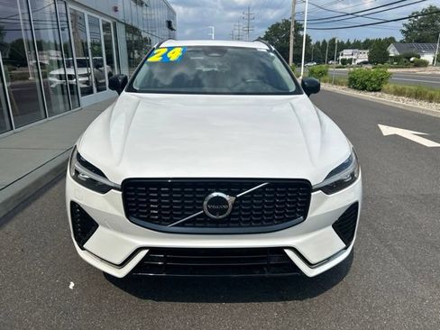 Used 2024 Volvo XC60 B5 Plus w/ Climate Package AWD/4WD image 7