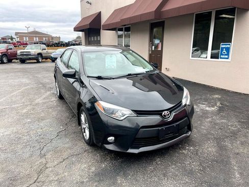 Used 2014 Toyota Corolla LE image 2