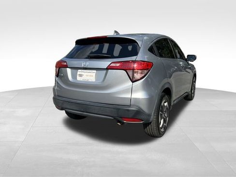 Used 2018 Honda HR-V EX image 5