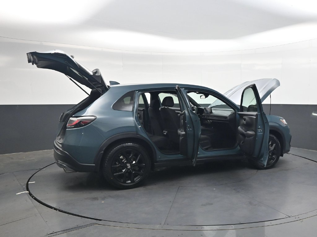 Certified 2025 Honda HR-V Sport image 35