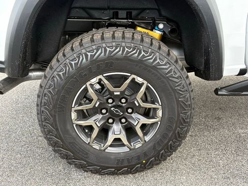 New 2026 Chevrolet Colorado ZR2 AWD/4WD image 10