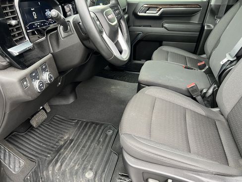 Used 2024 GMC Sierra 1500 SLE image 14