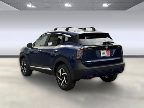 New 2026 Nissan Kicks SV w/ SV Premium Package image 3