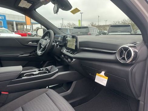 New 2026 Chevrolet Equinox LT image 33