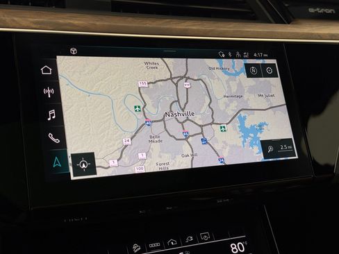 Used 2022 Audi e-tron Premium image 24