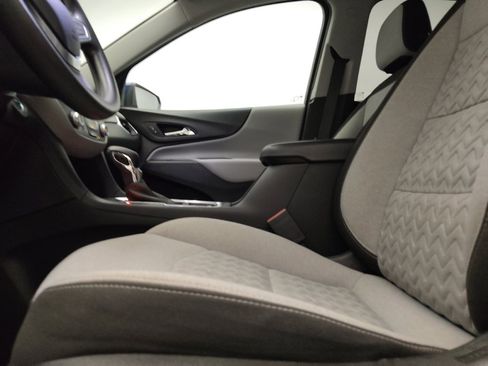 Used 2022 Chevrolet Equinox LT FWD image 17