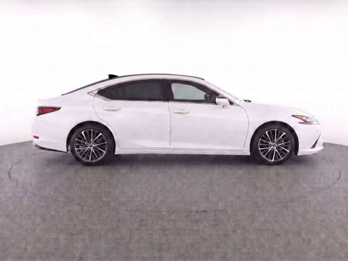 Used 2024 Lexus ES 350 w/ Premium Package FWD image 8