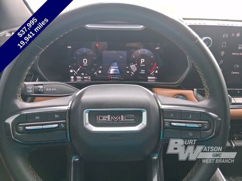 Used 2024 GMC Canyon AT4 w/ Canyon Safety Plus Package AWD/4WD image 32
