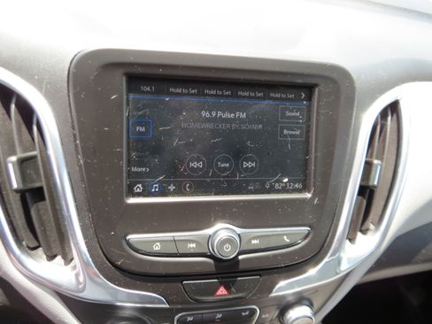 Used 2019 Chevrolet Equinox LT FWD image 19