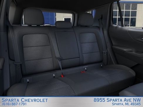 New 2026 Chevrolet Equinox LT AWD/4WD image 17