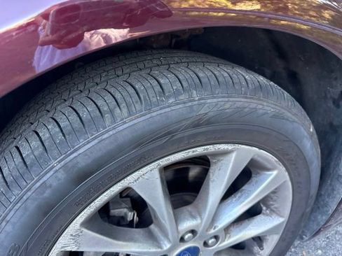 Used 2017 Ford Fusion SE FWD image 7