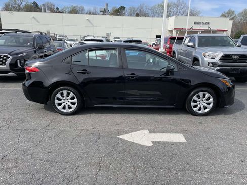 Used 2023 Toyota Corolla LE image 9
