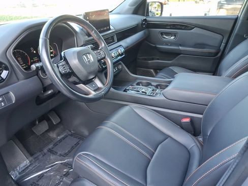 Used 2024 Honda Pilot TrailSport image 15