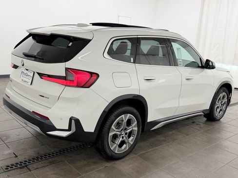 Used 2023 BMW X1 xDrive28i w/ Convenience Package AWD/4WD image 5
