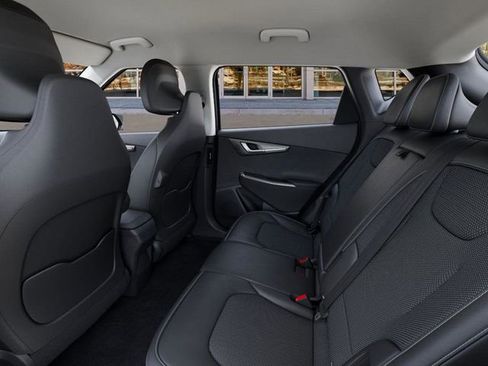 New 2025 Kia EV6 Light w/ Light LR Technology Package image 19