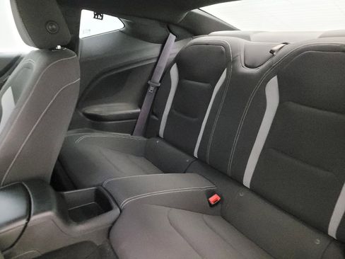 Used 2017 Chevrolet Camaro LT RWD image 18
