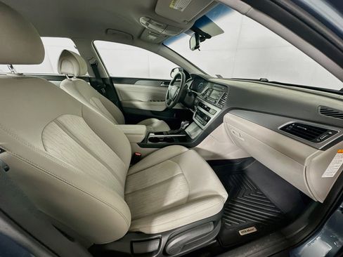 Used 2016 Hyundai Sonata SE FWD image 28
