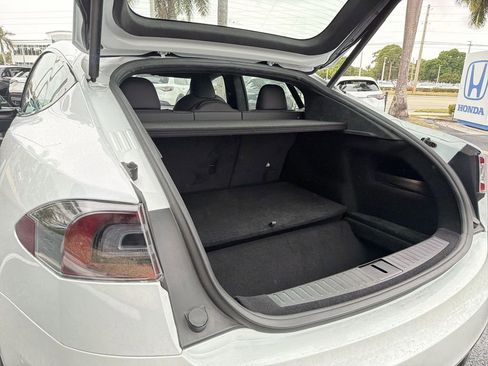 Used 2022 Tesla Model S image 28