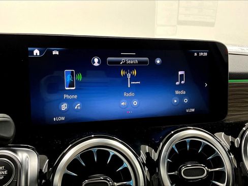 New 2026 Mercedes-Benz GLB 250 GLB 250 image 18