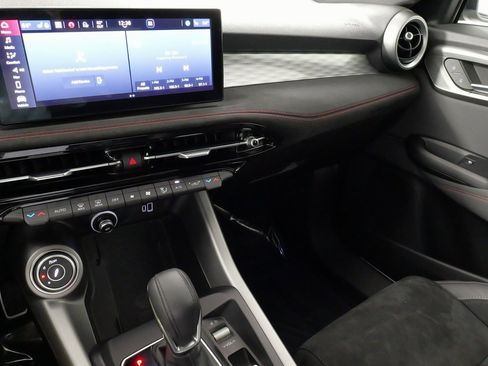 Used 2024 Alfa Romeo Tonale Veloce image 65