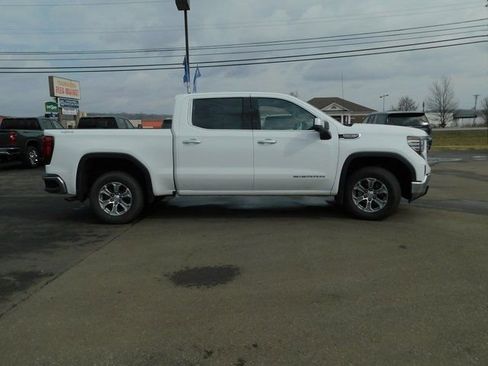 Used 2025 GMC Sierra 1500 SLT AWD/4WD image 28