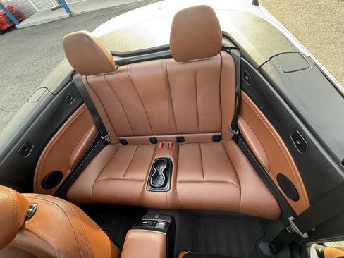 Used 2017 BMW 230i xDrive Convertible image 22