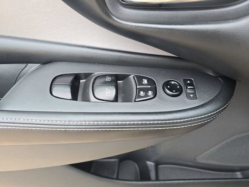 Used 2021 Nissan Murano SV FWD image 28
